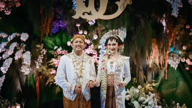 6 Artis yang Ijab Kabul Tidak Pakai Bahasa Indonesia, Lancar Satu Tarikan Nafas