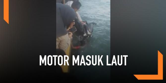 VIDEO: Pemotor Perempuan Nyelonong Masuk Laut di Sulawesi Selatan