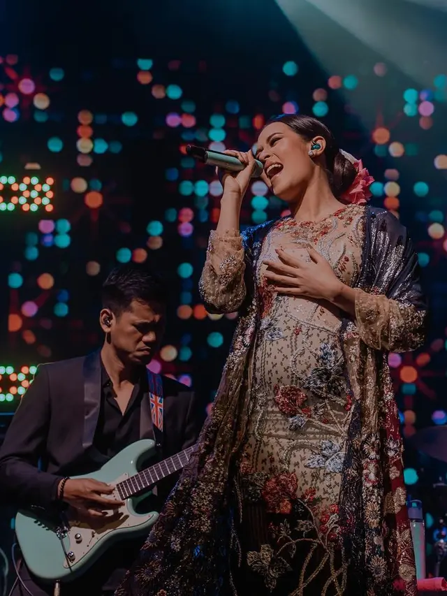 [Fimela] Raisa