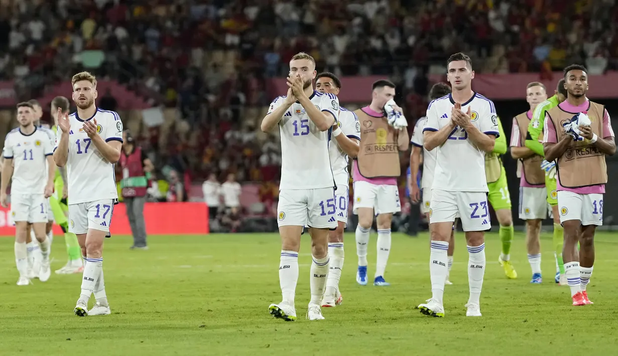 Adapun hasil 0-2 di kandang Spanyol merupakan kekalahan perdana Skotlandia pada Kualifikasi Euro 2024. (AP Photo/Jose Breton)