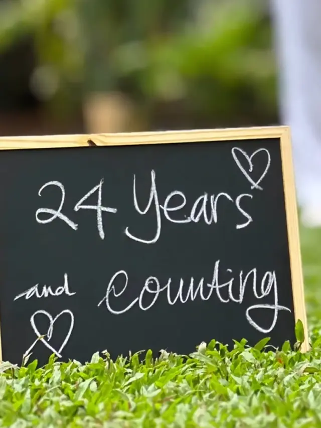 Potret mesra Anjasmara dan Dian Nitami rayakan wedding Anniversary. (Foto: Instagram/anjasmara)