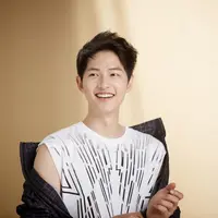Song Joong Ki merupakan salah satu aktor Korea Selatan yang kerap menjadi pusat perhatian publik. Apalagi saat ia menikah dengan Song Hye Kyo, pernikahan mereka merupakan salah satu yang fenomenal. (Foto: Soompi.com)