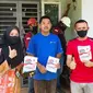 Pelanggan PLN Riau yang menikmati tambah daya listrik murah di Pekanbaru. (Liputan6.com/M Syukur)