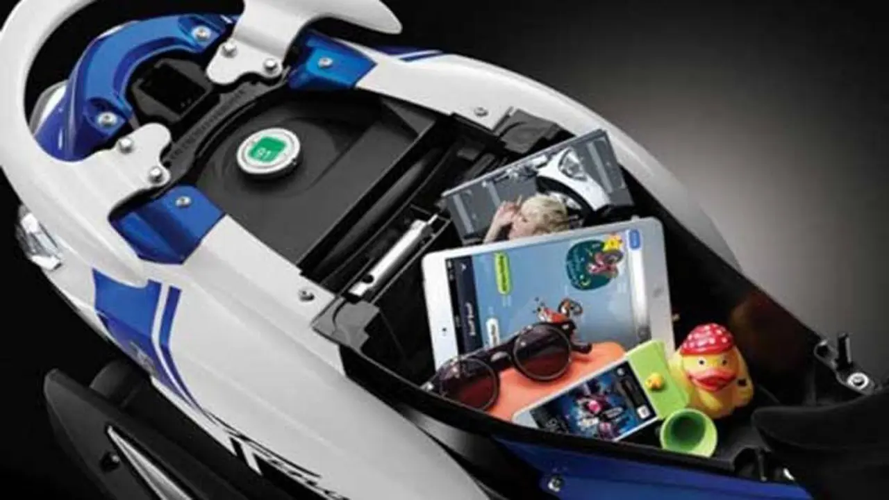 Awas! Jangan Simpan 'Smartphone'-mu di Jok Motor