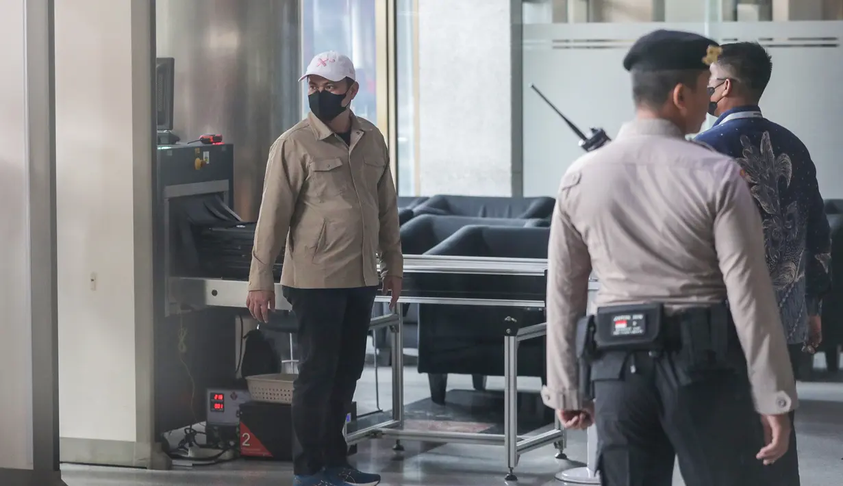 Sebelumnya, pada Kamis (7/8), KPK menggelar Operasi Tangkap Tangan (OTT) di tiga lokasi yakni di Jakarta, Sulawesi Tenggara, dan Sulawesi Selatan. (Merdeka.com/Arie Basuki)