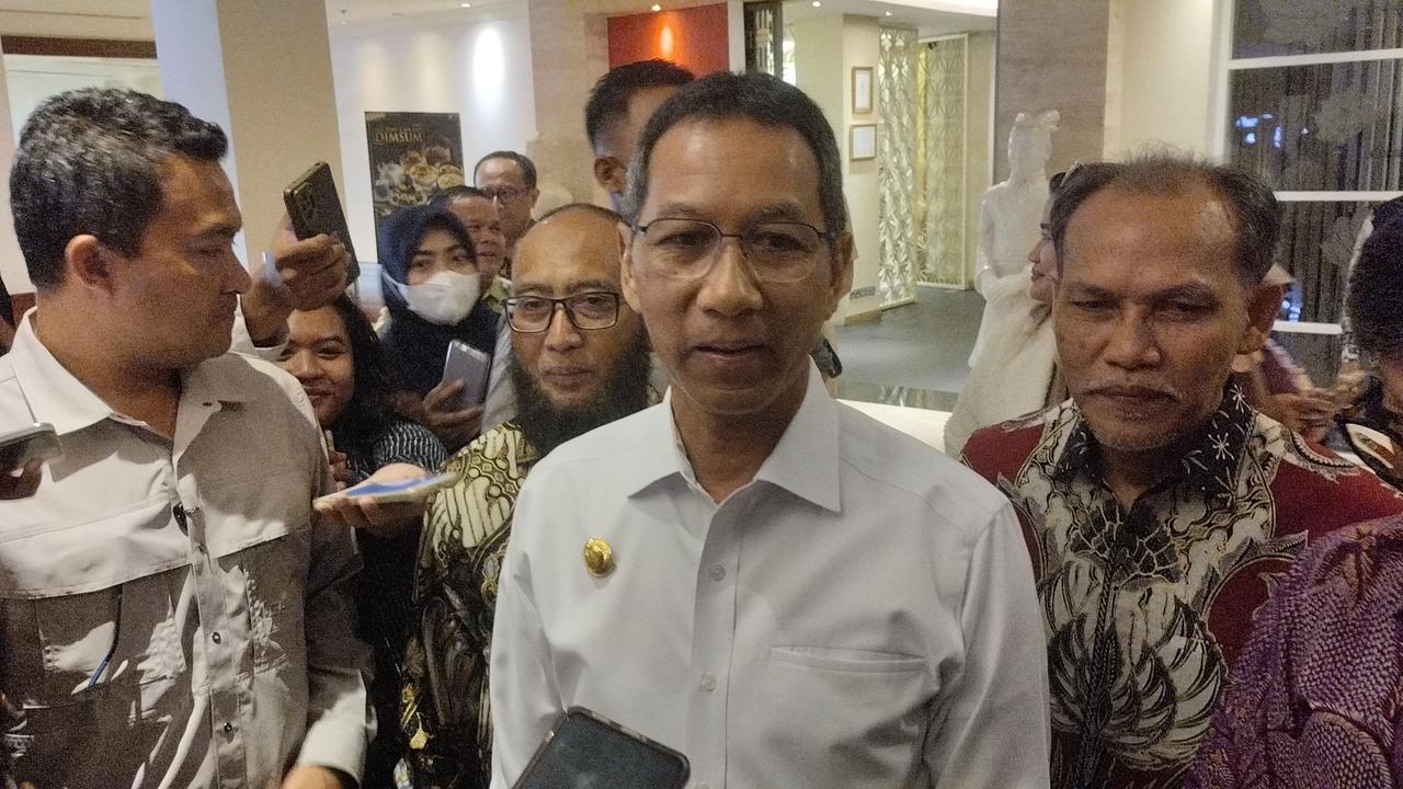 Penjabat (Pj) Gubernur DKI Jakarta Heru Budi Hartono saat ditemui wartawan di Ballroom Hotel Borobudur, Jakarta Pusat, Selasa (7/3/2023).