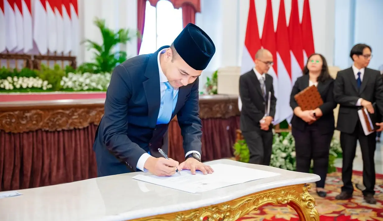Raffi Ahmad berkomitmen 100 persen mengabdikan diri kepada bangsa dan negara. Namun, saat ini dia masih belum dapat membocorkan tugasnya. (Foto: Instagram/ raffinagita1717)