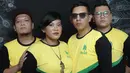 Berawal dari band kampus di sebuah Universitas di Jakarta, tahun 1998, Souljah muncul menawarkan sesuatu yang baru dari sisi genre musik. Kemunculannya band ini saat musik di indonesia kental dengan rnuansa pop rock. (Galih W. Satria/ dok. Bintang.com)