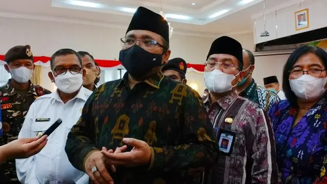 Menteri Agama Yaqut Cholil Qoumas saat diwawancara terkait seurat edaran pengeras suara masjid dan musala.