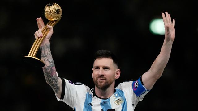 Lionel Messi Sabet Gelar Pemain Terbaik Piala Dunia 2022