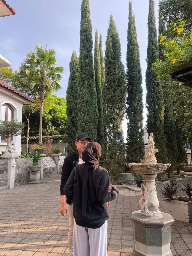 Nadya Mustika dan Iqbal Fitrah