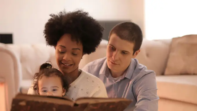 Perbedaan Sensing dan Intuition pada Kepribadian Orangtua dalam Mendidik Anak (photo by pexels.com)