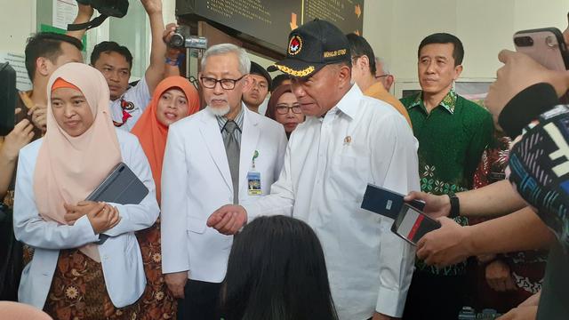 Muhajir Effendy Kunjungi 5 RS di Jatim, Cek Pelayanan Kesehatan