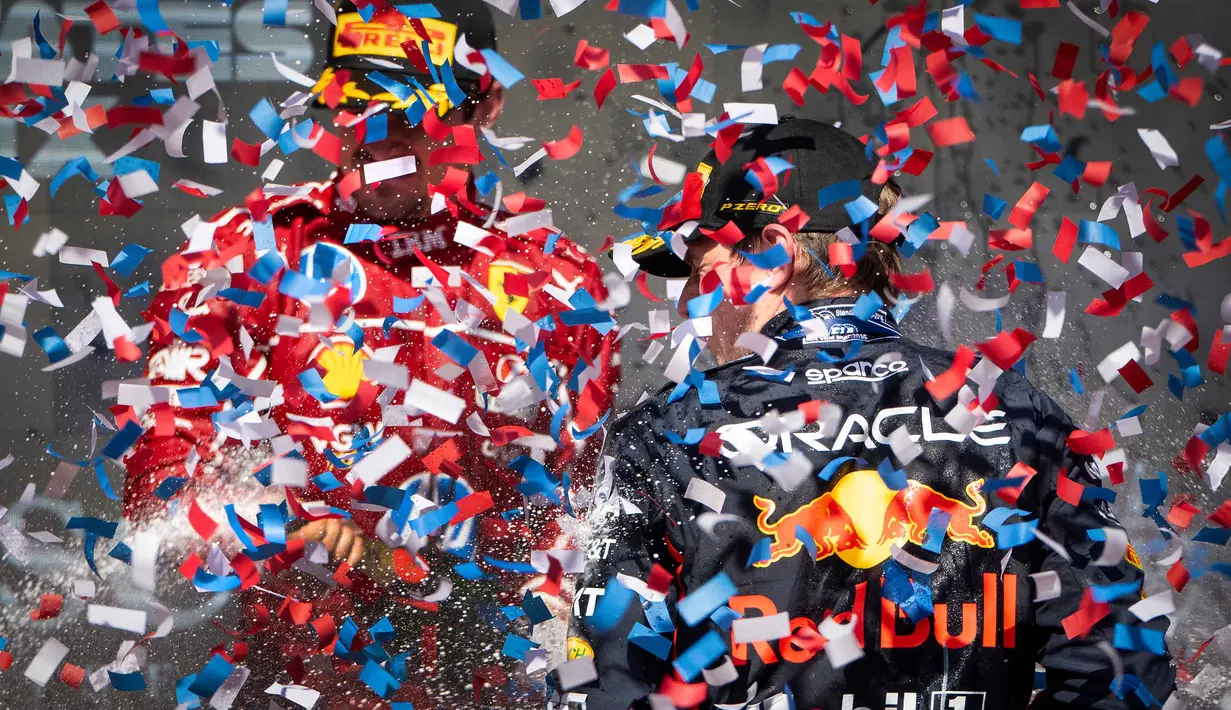 Kemenangan ini sekaligus menjadi yang keempat Max Verstappen di Texas dan ketujuh di Amerika Serikat. Raihan ini menjadi yang kelima bagi Verstappen di F1 2025 setelah sebelumnya merajai seri di Jepang, Emilia-Romagna, Italia, dan Azerbaijan, serta mempertegas 68 kemenangan dalam kariernya. (Jim WATSON/AFP)