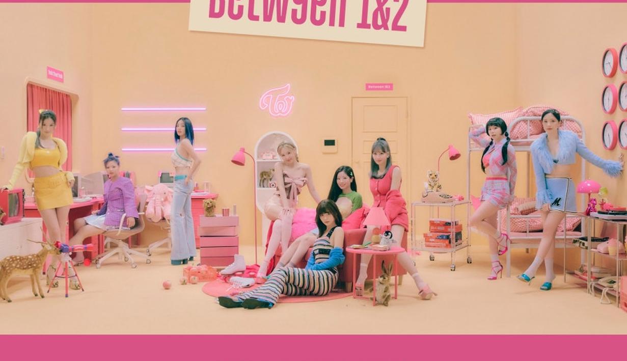 <p>Comeback Twice Talk That Talk. (JYP Entertainment via Soompi)</p>