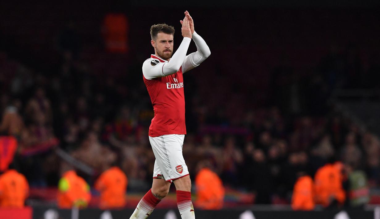 2. Aaron Ramsey - Bermain baik tentu mendapatkan lirikan dari tim besar. Ramsey sejak musim lalu menolak proposal perpanjangan kontrak dari Arsenal. (AFP/Ben Stansall)