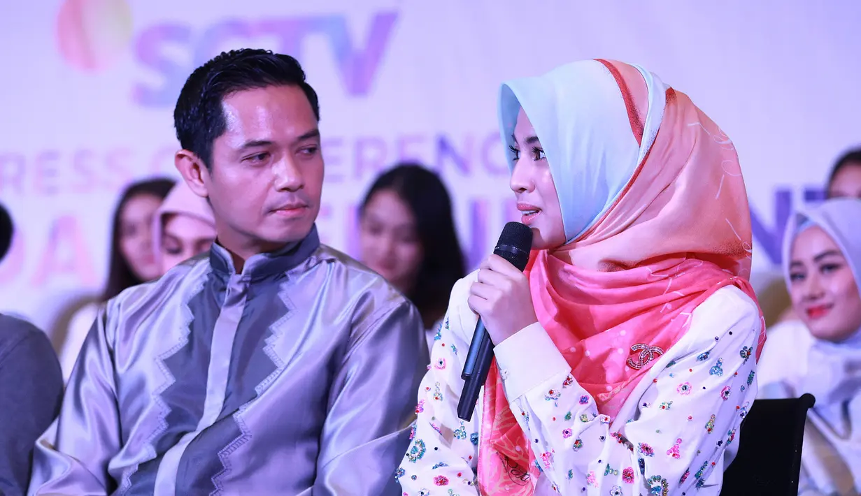 Dude Harlino dan Alyssa Soebandono