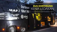 Laga antara Borussia Dortmund vs AS Monaco ditunda karena insiden ledakan bom yang terjadi di dekat hotel.