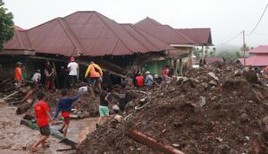 Kondisi Malalak Agam porak poranda diterjang banjir. (Liputan6.com/Novia Harlina)