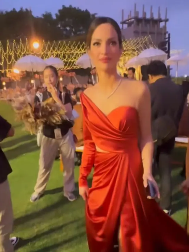 Nia Ramadhani dan Rossa Menjadi Bridesmaid di Resepi ke-2 Rizky Febian-Mahalini