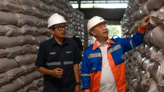 PT Pupuk Kalimantan Timur (Pupuk Kaltim) tengah membangun pabrik pupuk di Fakfak, Papua Barat. Pabrik ini, yang akan memproduksi amonia dan urea. (Dok Pupuk Kaltim)