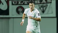 Aksi winger Persib Bandung, Mariano Peralta saat menghadapi FC Seoul dalam laga pertama fase grup AFC Champions League Two 2026/2027 di Seoul World Cup Stadium, Rabu (16/9/2026). (Dok. Persib)