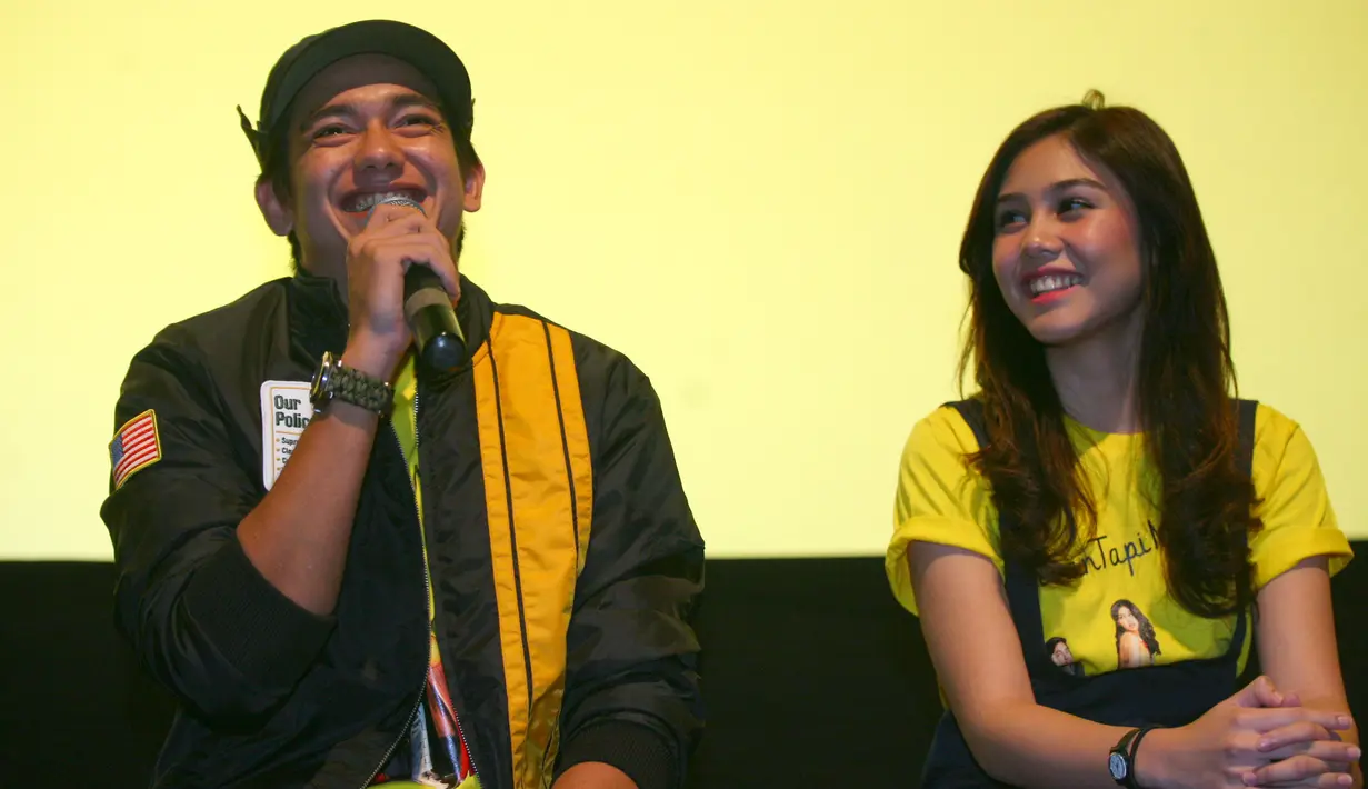 Awalnya, Vanesha yang terbilang baru memasuki dunia akting ini cukup kurang percaya diri, bahkan gugup ketika harus berperan bareng Adipati yang memang sudah sering membintangi film. (Nurwahyunan/Bintang.com)