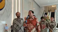 Ketua Umum Partai Gerindra Prabowo Subianto dan Ketua Umum Partai Nasdem Surya Paloh di NasDem Tower Jakarta, Rabu (1/6/2022). (Liputan6.com/ Winda Nelfira)