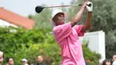 6. Samuel L. Jackson - Don Cheadle dan George Lopez menjadi tandemnya dalam bermain golf sejak masih muda. Dirinya bahkan pernah mencatat eagle atau hasil skor dua di bawah Par pada ugusta National’s Par-5 15th. (AFP/George Lopez)