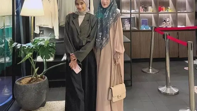 7 Potret Persahabatan Nadya Mustika dan Larissa Chou Ini Jadi Sorotan