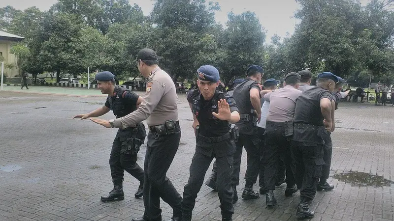 Tim khusus pengawal paslon kepala daerah di Sulsel (Liputan6.com/ Eka Hakim)