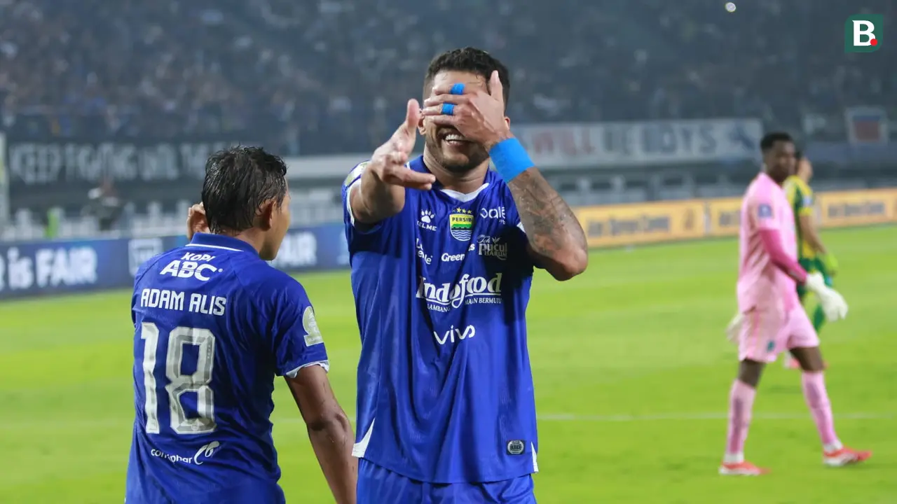 Foto: Berguninho Pemecah Kebuntuan Persib Bandung saat Jamu PSBS Biak di BRI Super League 2025/2026