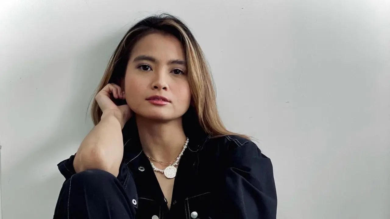 FOTO: Gaya Casual Acha Septriasa, Jadi Inspirasi saat Hangout