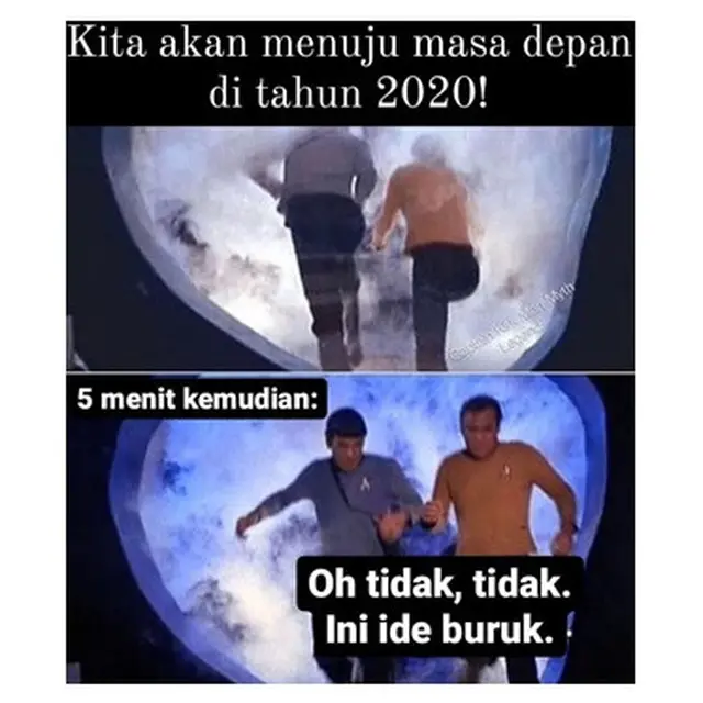 6 Meme Orang Pakai Mesin Waktu Ini Bikin Tepuk Jidat