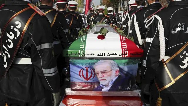 Pemakaman ilmuwan nuklir Iran Mohsen Fakhrizadeh.