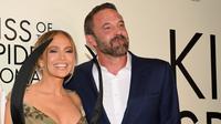 Jennifer Lopez and Ben Affleck reunited on the red carpet at the New York premiere of 'Kiss of the Spider Woman', marking their first public appearance since their divorce.
