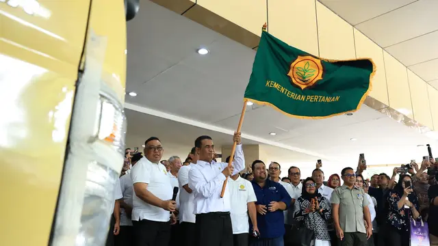 Mentan Amran Kembali Kirim 153 Truk Bantuan untuk Masyarakat Terdampak Banjir Sumatra