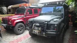 Mobil Land Rover terparkir di Jakarta, Rabu (5/12). Penggemar dan pencinta kendaraan Land Rover seluruh Indonesia akan menggelar kegiatan bertajuk Indonesia Land Rover United (ILRU) di kaki Gunung Gede Pangrango Cibodas, Jabar. (Liputan6.com/Angga Yuniar)