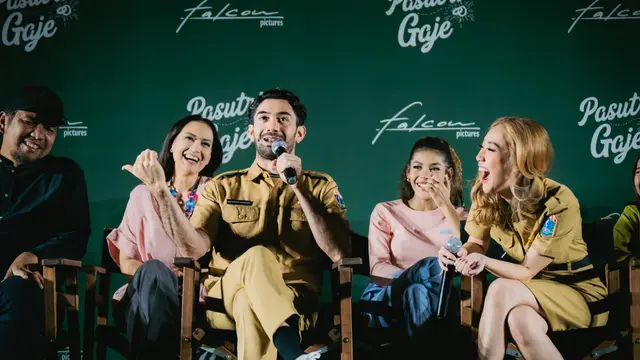 Reza Rahadian dan BCL