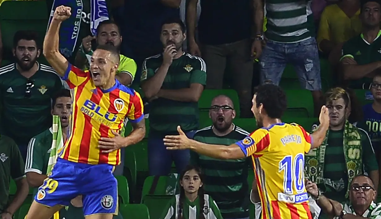 6. Rodrigo (Valencia) - 5 Gol. (AFP/Cristina Quicler)