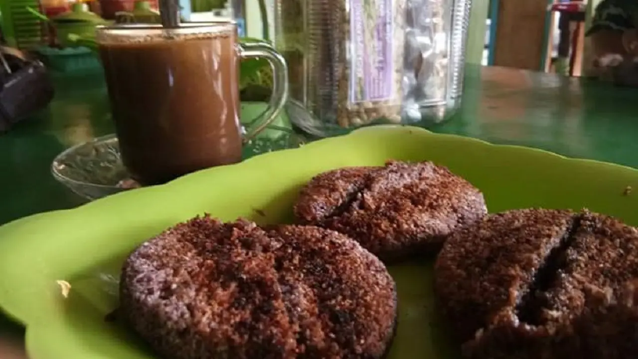 Dange, salah satu kue khas di Kabupaten Pangkep yang menyimpan cerita unik (Liputan6.com/ Eka Hakim)