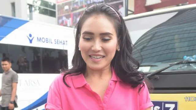 [Bintang] Ayu Ting Ting