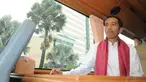 Jokowi saat menumpang bus Enjoy Jakarta milik Pemprov DKI, (3/10/14). (Liputan6.com/Herman Zakharia)