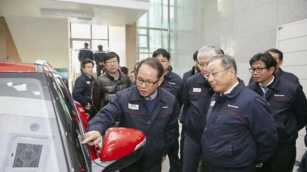 Teknologi Jendela Mobil Baru