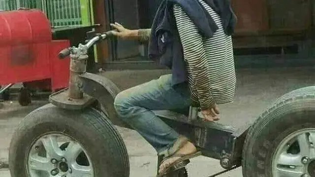 Sambil Atraksi, Ini 7 Potret Nyeleneh Orang saat Naik Sepeda Kocak