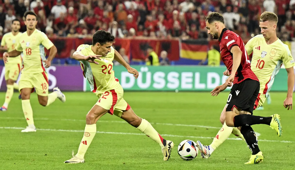 Pasukan Luis de la Fuente dipastikan lolos sebagai juara Grup B Piala Eropa 2024. (INA FASSBENDER / AFP)