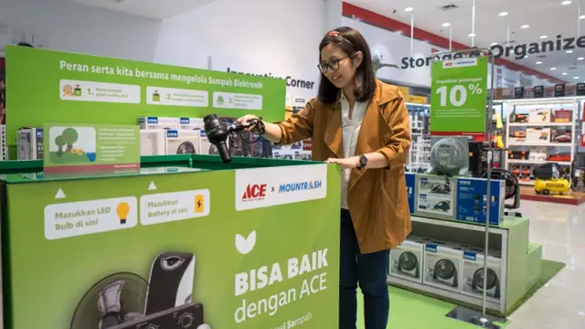 Usaha Penanggulangan Sampah Elektronik dengan Tawaran Diskon untuk Penukaran Barang Elektronik Lama dengan yang Baru
