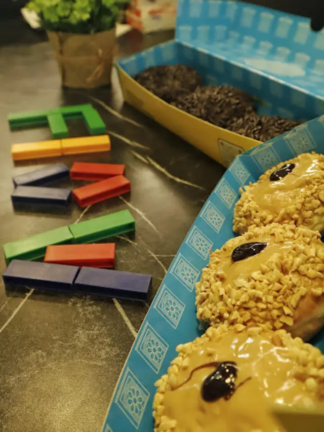 Flow Donuts Company (GMaps/ Flow Donuts Company)