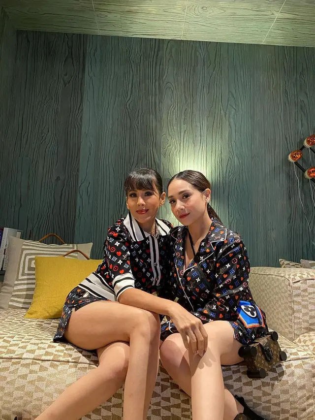 6 Momen Nagita Slavina di Undang Acara Resmi Louis Vuitton, Gayanya Curi Perhatian