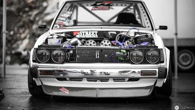 Modifikasi Corolla DX yang Diperuntukan untuk Balap (LightAddicted)